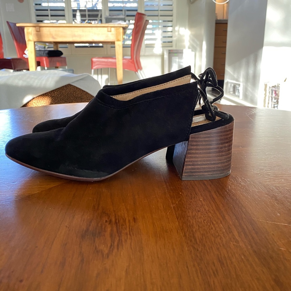 Soffit suede shoes